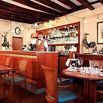 Hotell Logis Le Relais Champenois 2*