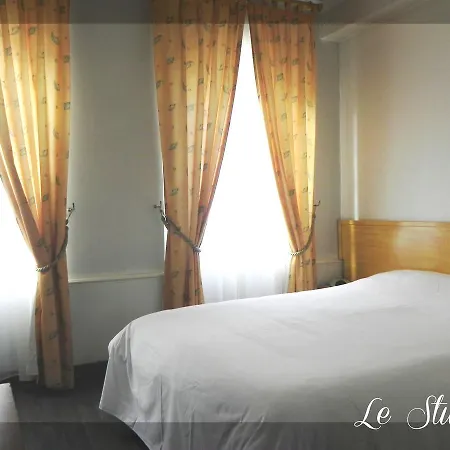 Logis Le Relais Champenois Hotell 2*