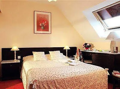 Logis Le Relais Champenois 2*