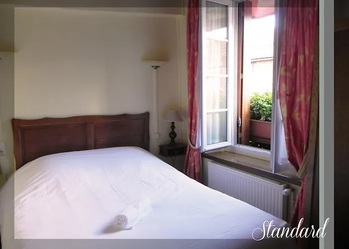 Logis Le Relais Champenois Hotel 2*