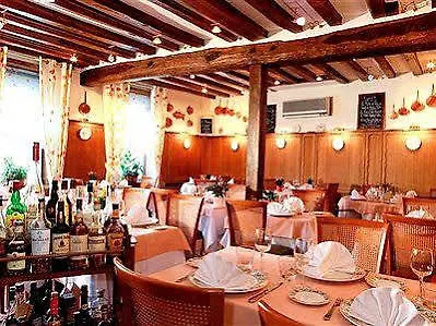 Logis Le Relais Champenois 2* Sézanne