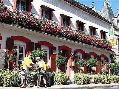 Hotel Logis Le Relais Champenois 2*